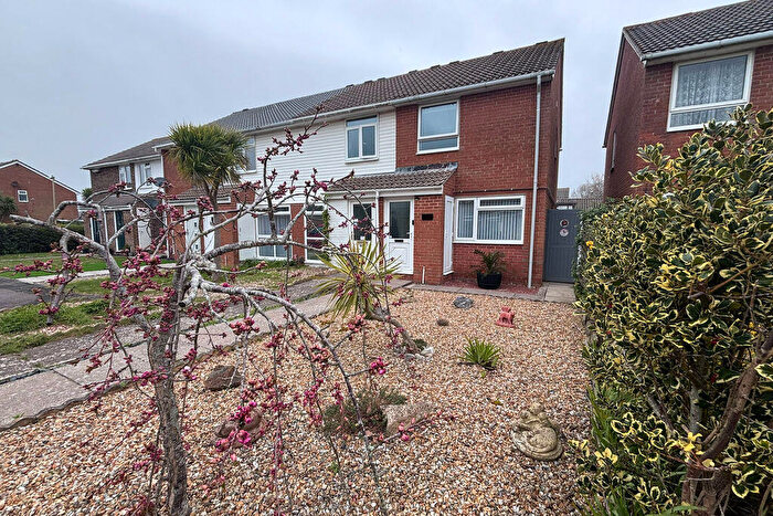 2 Bedroom End Of Terrace House For Sale In Spruce Walk, Lee-On-The-Solent, PO13