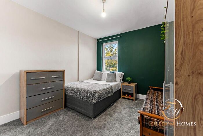 6 Bedroom House Of Multiple Occupation For Sale In St. Marks Street, Peterborough, Cambridgeshire, PE1