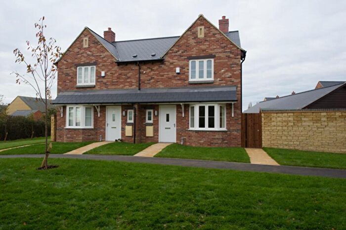 3 Bedroom Semi-Detached House To Rent In Orchid Walk, Woodstock, Oxfordshire, OX20