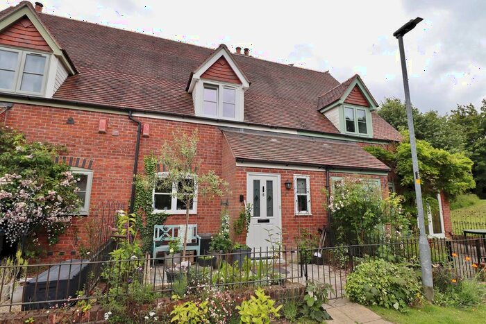 2 Bedroom Terraced House For Sale In Manor Road, Great Bedwyn, Marlborough, SN8