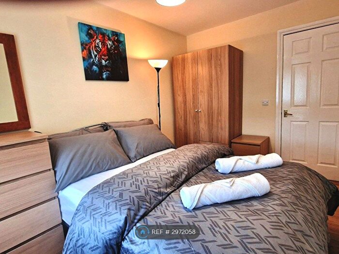2 Bedroom Flat To Rent In Stapleton Road, Bristol, BS5