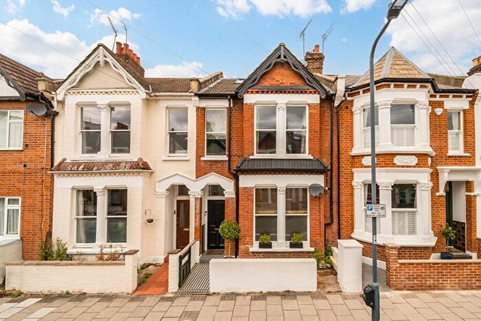 1 Bedroom Flat For Sale In Glengall Road, Queen's Park, NW6