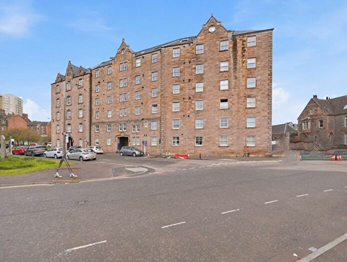 2 Bedroom Flat For Sale In / John's Place, Edinburgh, EH6