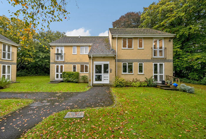 2 Bedroom Apartment For Sale In Chaucer Road, Bath, Somerset, BA2