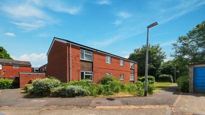 1 Bedroom Flat To Rent In Torquay Crescent, Stevenage, SG1