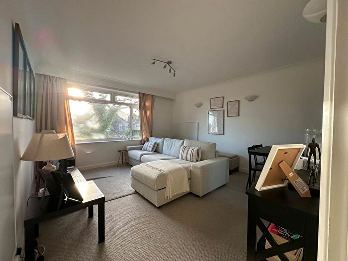 1 Bedroom Flat To Rent In Leopold Avenue, Wimbledon, London, SW19