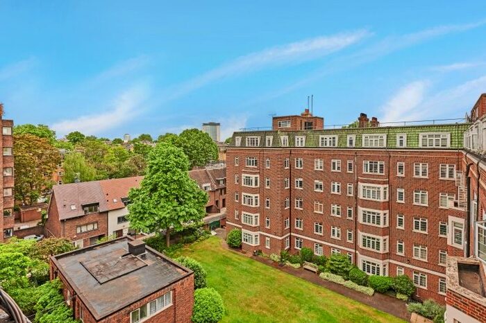 Studio To Rent In Pembroke Road, London, W8