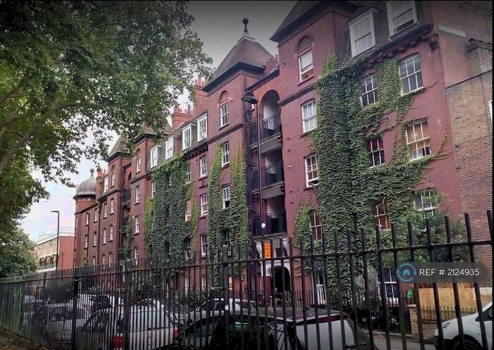 2 Bedroom Flat To Rent In Stepney Green, London, E1