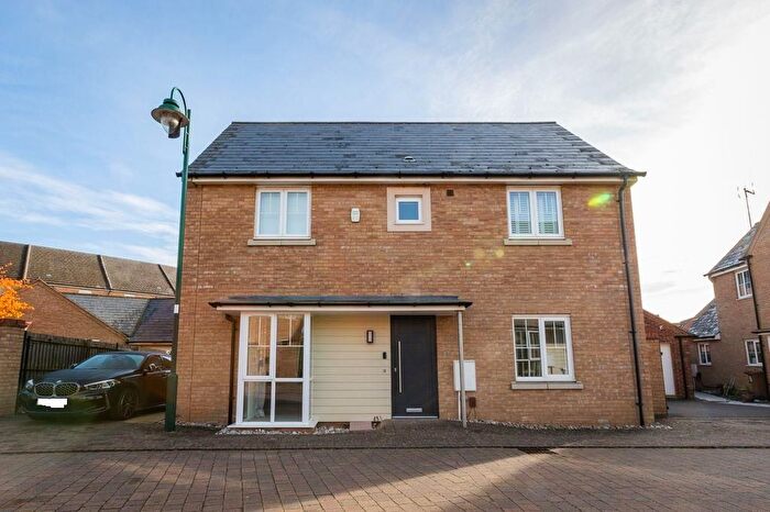 4 Bedroom Detached House For Sale In Waterton Way, Hampton Vale, Peterborough, PE7