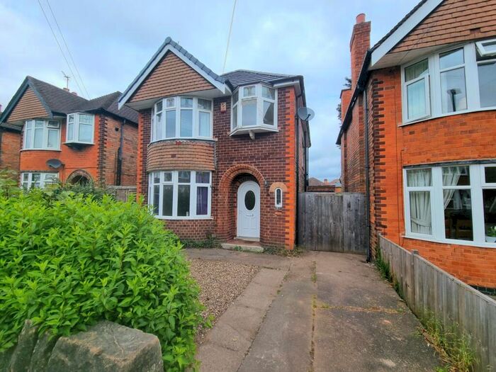 3 Bedroom Detached House To Rent In Hollinwell Avenue, Nottingham, Nottinghamshire, NG8