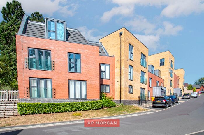 2 Bedroom Flat For Sale In New House Farm Drive, Bournbrook House, Birmingham, West Midlands, B31