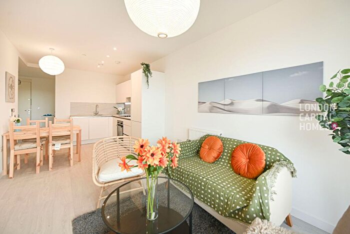 1 Bedroom Apartment To Rent In Nuthatch Apartments, Shearwater Drive, London, NW9