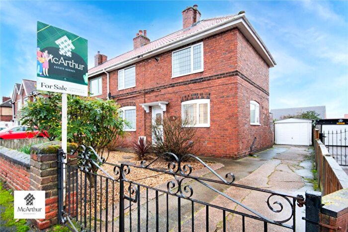 3 Bedroom Semi-Detached House For Sale In Galway Avenue, Harworth & Bircotes, Doncaster, South Yorkshire, DN11