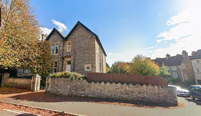 2 Bedroom Flat For Sale In Southside Mansions, Hillside, BS23