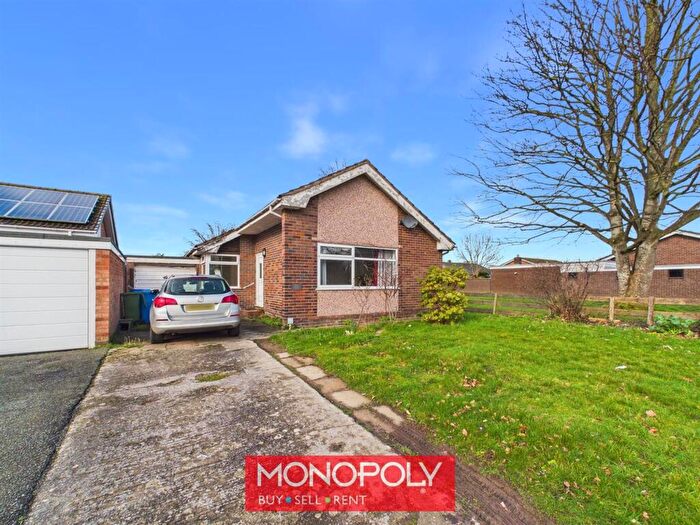 2 Bedroom Detached Bungalow For Sale In Lon Tywysog, Denbigh, LL16