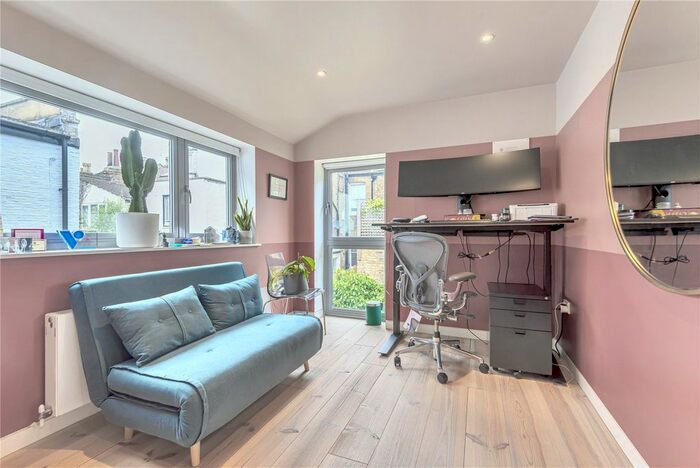 4 Bedroom Terraced House To Rent In Burnthwaite Road, Fulham, London, London, SW6
