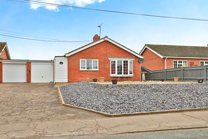 2 Bedroom Bungalow For Sale In Litcham Road, Mileham, King's Lynn, PE32