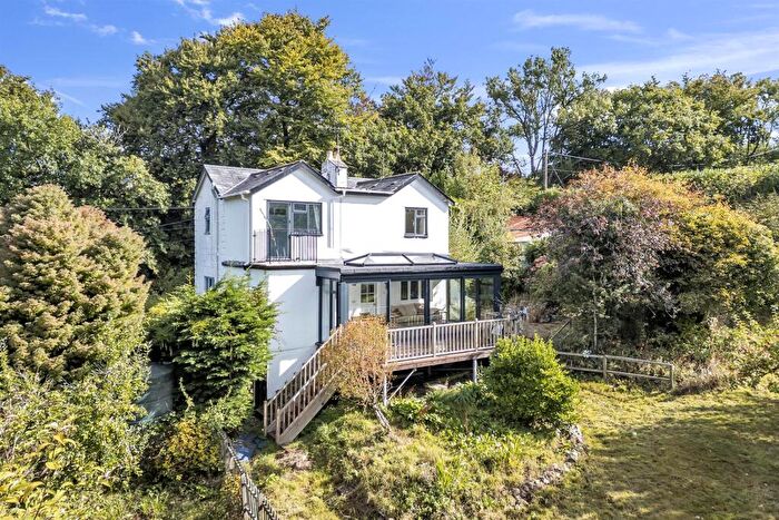 3 Bedroom Detached House For Sale In Lyme Road, Axminster, EX13