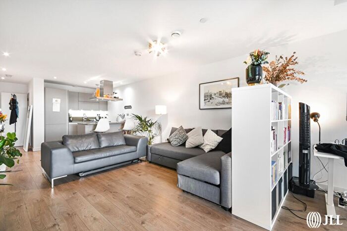 1 Bedroom Apartment To Rent In Azure Building, Stratford, E15