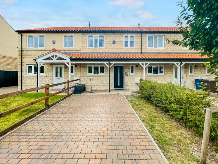 3 Bedroom Town House For Sale In Abbystone Gardens, Monk Fryston, Leeds, LS25