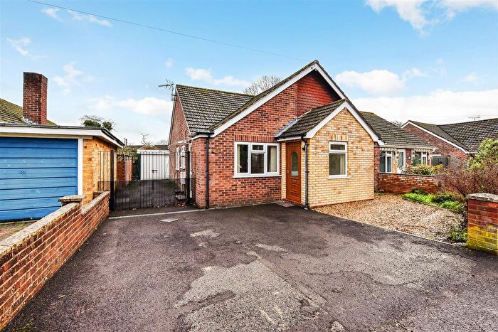 3 Bedroom Semi-Detached Bungalow For Sale In Milton Avenue, Andover, SP10