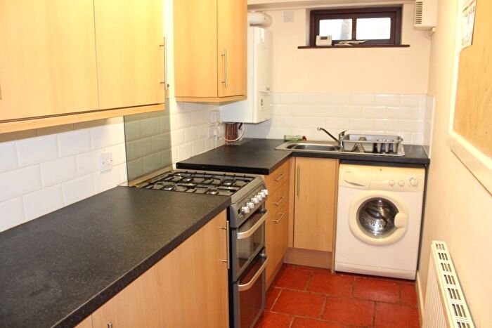 2 Bedroom Flat To Rent In Market Street, Morriston, Swansea, SA6