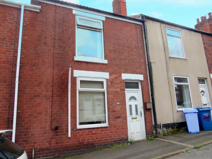 3 Bedroom Terraced House To Rent In Shirland Street, Chesterfield, S41