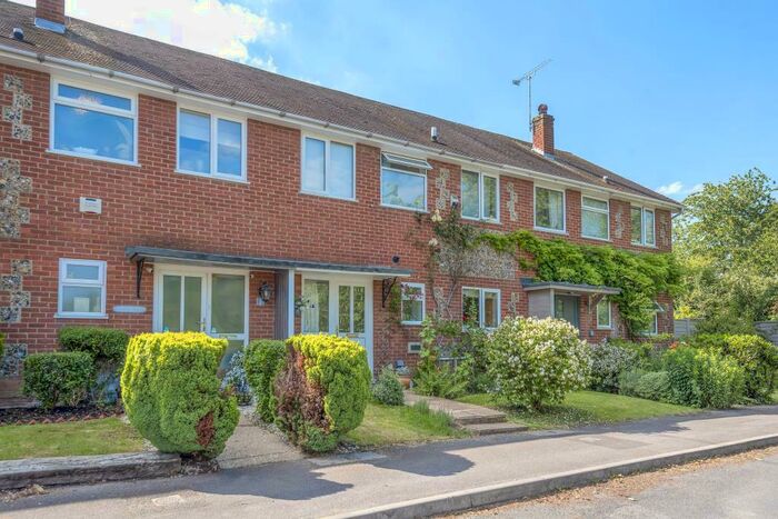 3 Bedroom Terraced House For Sale In Stoke Row, Henley-on-Thames, RG9