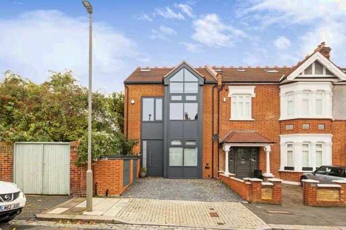 3 Bedroom Semi-Detached House To Rent In Dungarvan Avenue, London, SW15