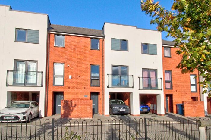 3 Bedroom Terraced House For Sale In Washington Close, Ipswich, IP2