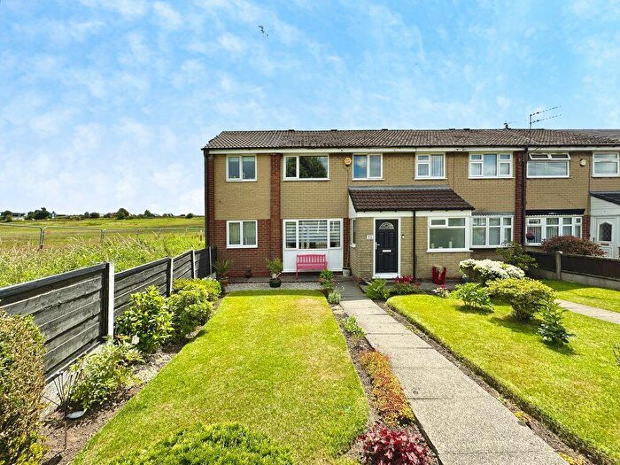 3 Bedroom Semi-Detached House For Sale In Marston Close, Whitefield, M45