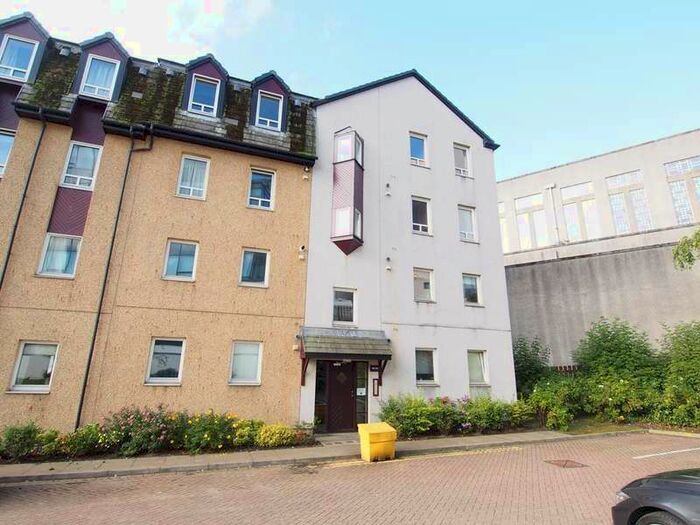 2 Bedroom Flat To Rent In Strawberry Bank Parade, Aberdeen, , AB11