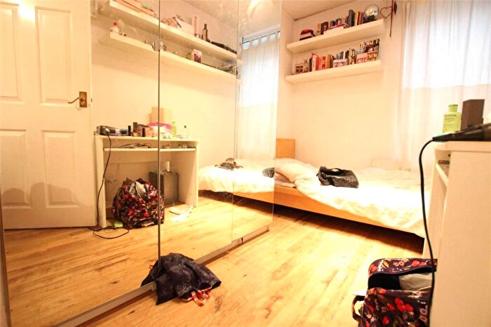 1 Bedroom Property To Rent In Pigott Street, London, E14