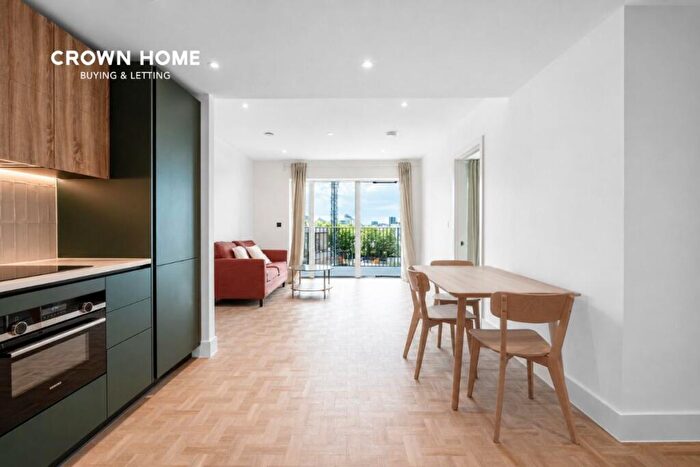 1 Bedroom Apartment To Rent In Munstead Apartments, Danvers Avenue, One Clapham Junction, SW11