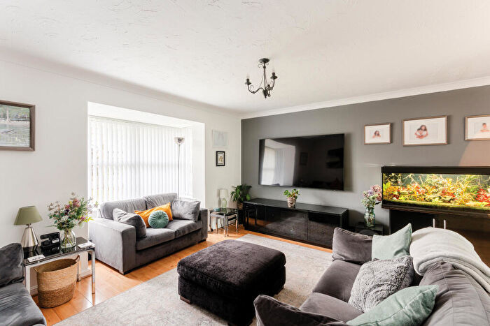 4 Bedroom Detached House For Sale In Wheatfield Drive, Bradley Stoke, Bristol, BS32