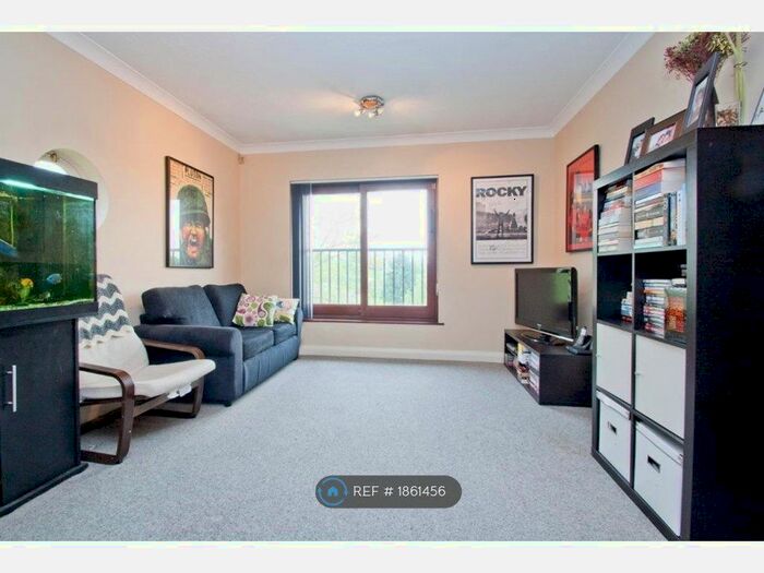 2 Bedroom Flat To Rent In St Joseph's Vale, London, SE3