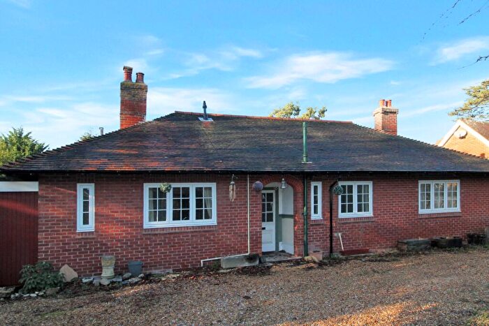 3 Bedroom Detached Bungalow For Sale In Sarisbury Green, Southampton, SO31