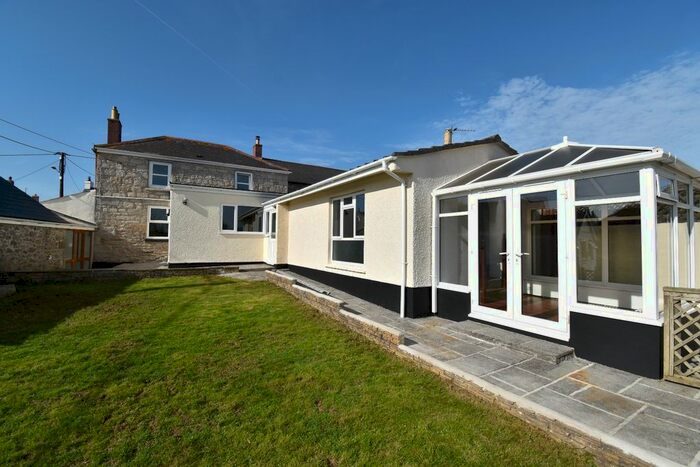 4 Bedroom Semi-Detached House To Rent In East Road, Stithians, TR3