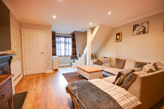 2 Bedroom Terraced House For Sale In Bitterne! Parking! Low Maitenance Rear Garden!, SO18