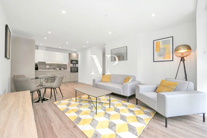 1 Bedroom Apartment To Rent In Skylark Point, Newnton Close, Greater London, N4