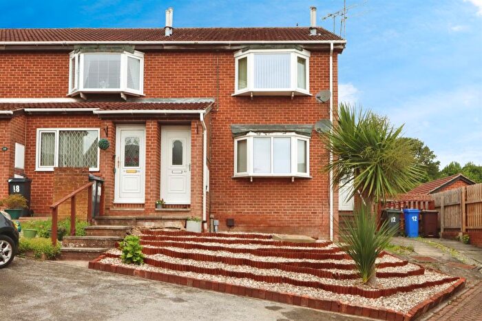 2 Bedroom Flat For Sale In Ardsley Close, Owlthorpe, Sheffield, S20