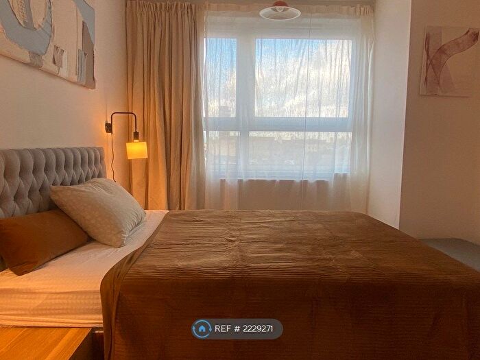 1 Bedroom Flat To Rent In Topham House, London, SE10