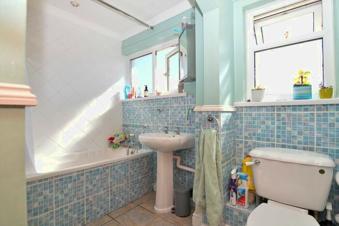 3 Bedroom Detached Bungalow For Sale In Treveryn Parc, Budock Water, Falmouth, TR11
