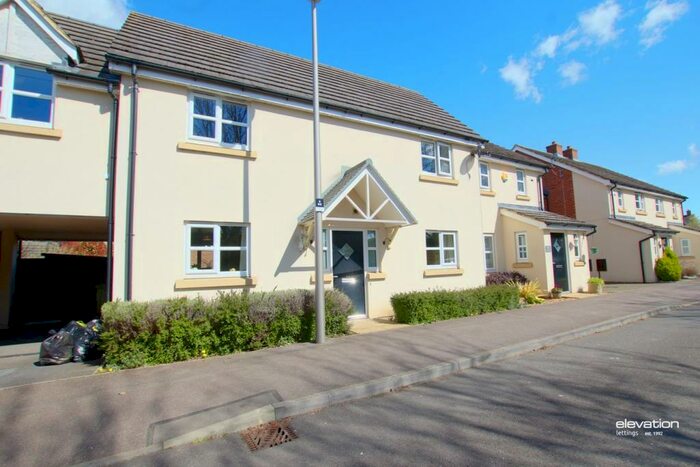 4 Bedroom House To Rent In Empress Matilda Gardens, Wolverton, Milton Keynes, MK12