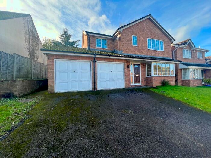 4 Bedroom Detached House To Rent In Eden Road, Southampton, SO18