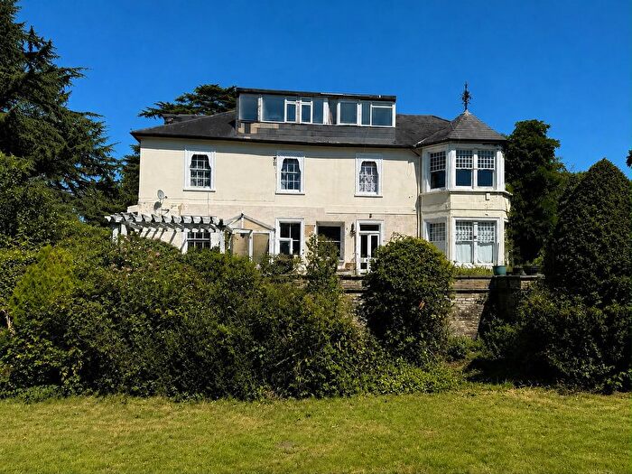 8 Bedroom Detached House For Sale In Ganwick, Barnet, EN5