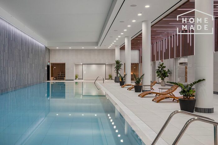 3 Bedroom Flat To Rent In Coppermaker Square, Stratford, E20