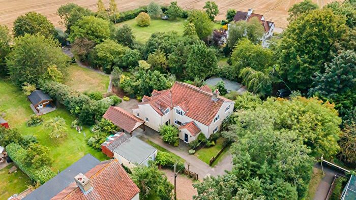 4 Bedroom Semi-detached House For Sale In Angle Lane, Shepreth, Royston, SG8