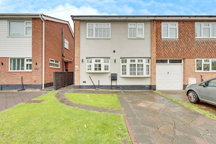 4 Bedroom Semi-Detached House For Sale In Stansfield Road, Benfleet, SS7