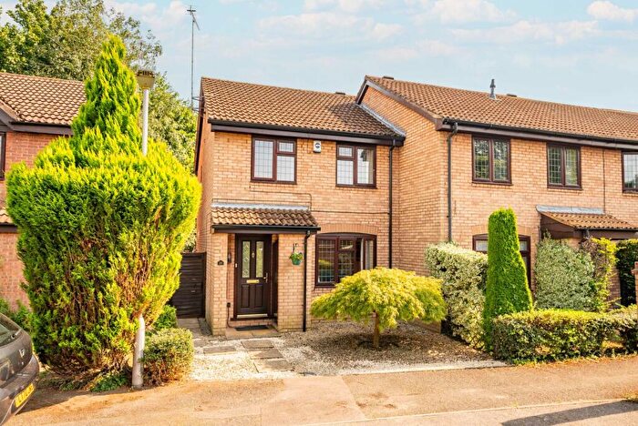3 Bedroom End Of Terrace House To Rent In Regent Close, St. Albans, Hertfordshire, AL4
